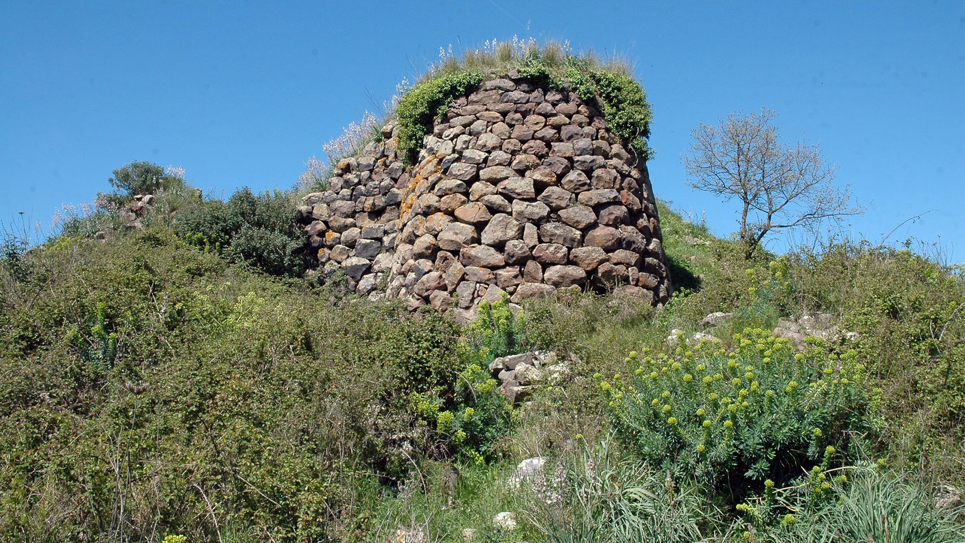 Laconi nuraghe Genna e Corte Laconi nuraghe Genna e Corte