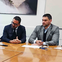 Assessori Saiu e Fasolino riunione per strada Monte Pino Assessori Saiu e Fasolino riunione per strada Monte Pino